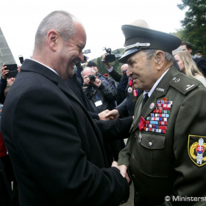 Minister Gajdoš vzdal úctu hrdinom Karpatsko-duklianskej operácie