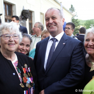 Minister Gajdoš si v obci Košariská pripomenul 137. výročie narodenia generála Štefánika
