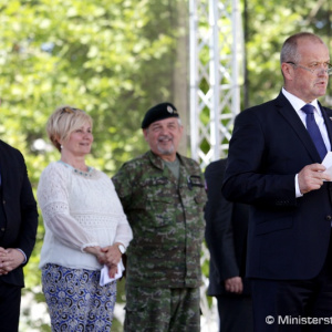 Deti v Lučenci oslávili svoj deň s vojakmi