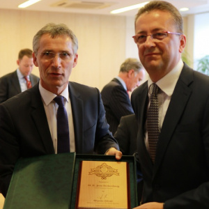 Generálny tajomník NATO Jens Stoltenberg ocenil Slovensko za zvyšovanie rozpočtových výdavkov na obranu