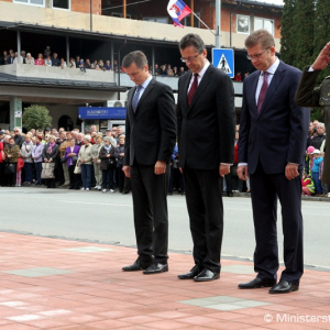 Minister obrany Martin Glváč si pripomenul 70. výročie Karpatsko - duklianskej operácie