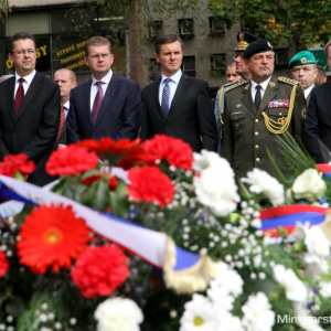 Minister obrany Martin Glváč si pripomenul 70. výročie Karpatsko - duklianskej operácie