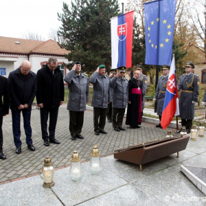Rezort obrany si uctil pamiatku zosnulých vojakov a bývalých zamestnancov