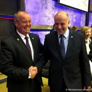 Stretnutiu ministrov obrany v Tallinne dominovalo PESCO a reakcia na kybernetický útok