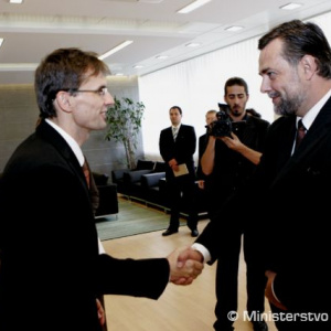 Minister obrany prijal veľvyslanca SR v Indonézskej republike Štefana Rozkopála