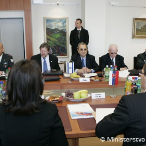 Rokovanie ministrov obrany