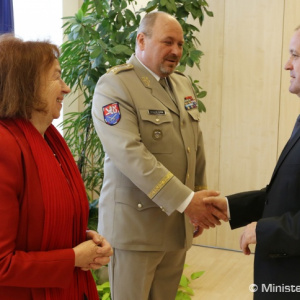 Minister Gajdoš rokoval s českou veľvyslankyňou L. Klausovou