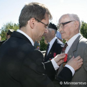 Minister Galko si uctil veteránov SNP