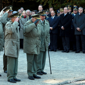 Minister Glváč si pripomenul výročie Karpatsko - duklianskej operácie