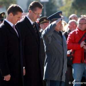 Minister Glváč si pripomenul výročie Karpatsko - duklianskej operácie