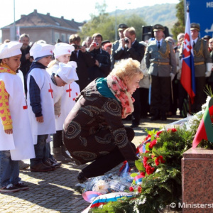 Minister Glváč si pripomenul výročie Karpatsko - duklianskej operácie