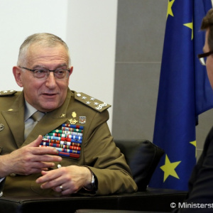Štátny tajomník Ministerstva obrany SR Róbert Ondrejcsák prijal predsedu Vojenského výboru EÚ generála C. Graziana