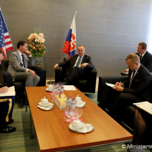 Minister Gajdoš rokoval s americkým veľvyslancom A. Sterlingom