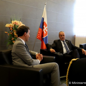 Minister Gajdoš rokoval s americkým veľvyslancom A. Sterlingom